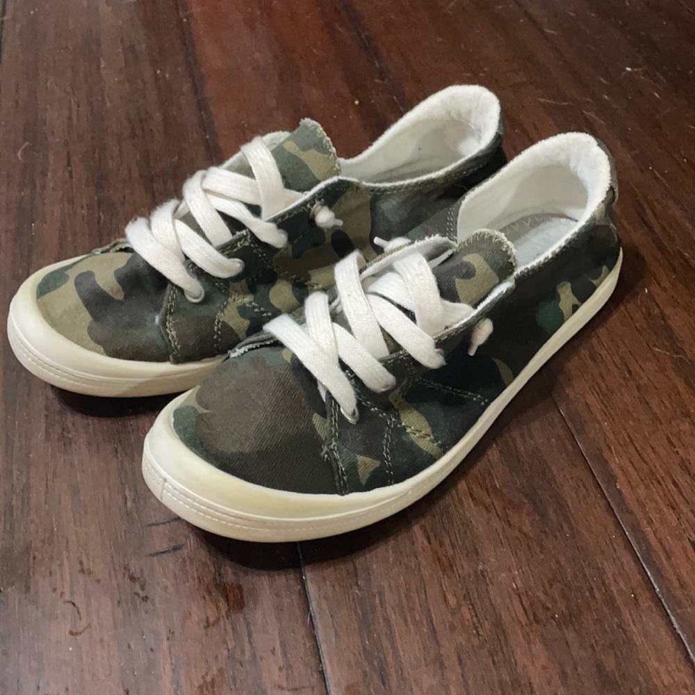camo shoes